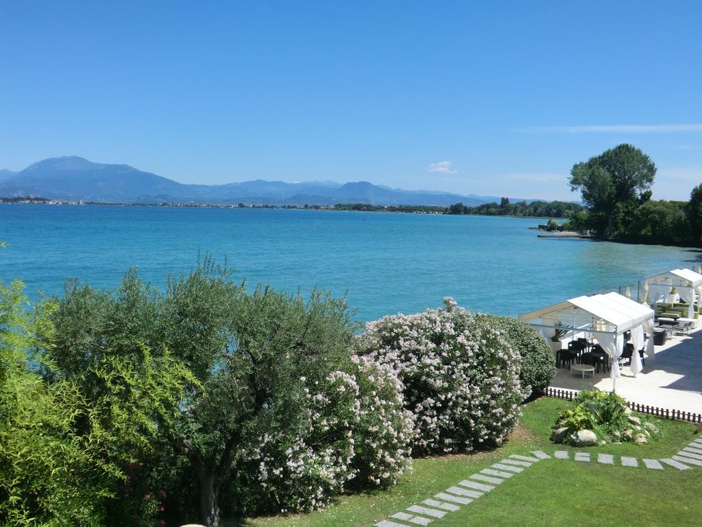 Doctor House Desenzano Lägenhet Desenzano del Garda Exteriör bild